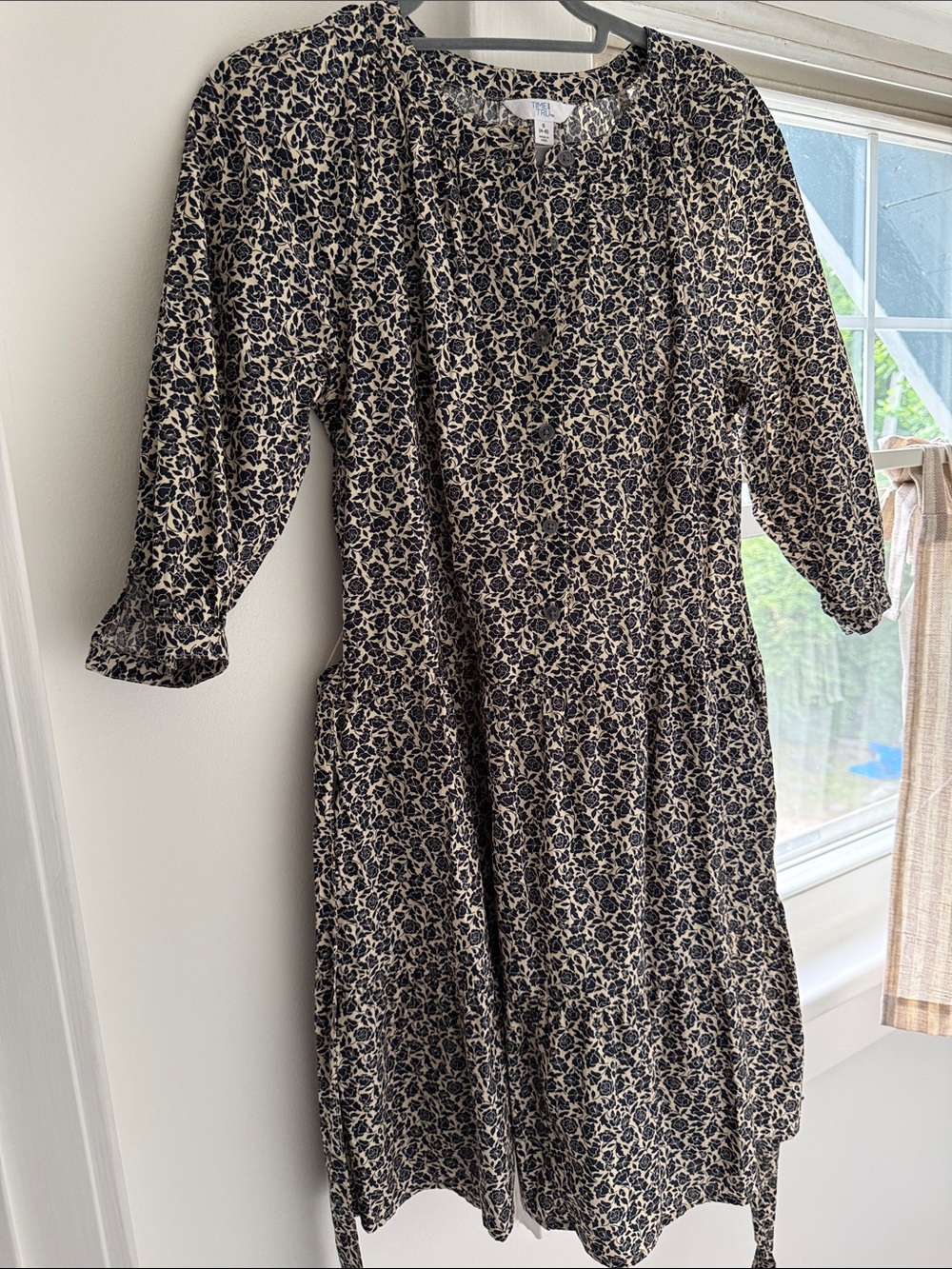 Women’s Time and Tru size small(4-6) floral dress